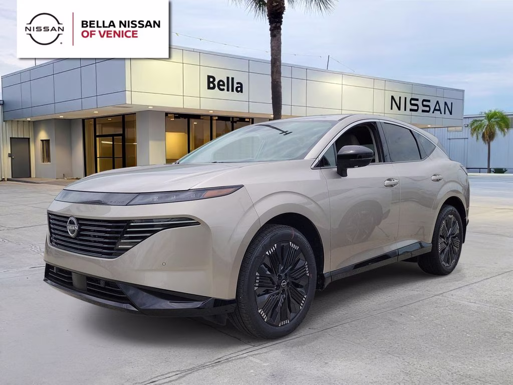 2026 Champagne Silver Metallic Nissan Murano Platinum AWD SUV