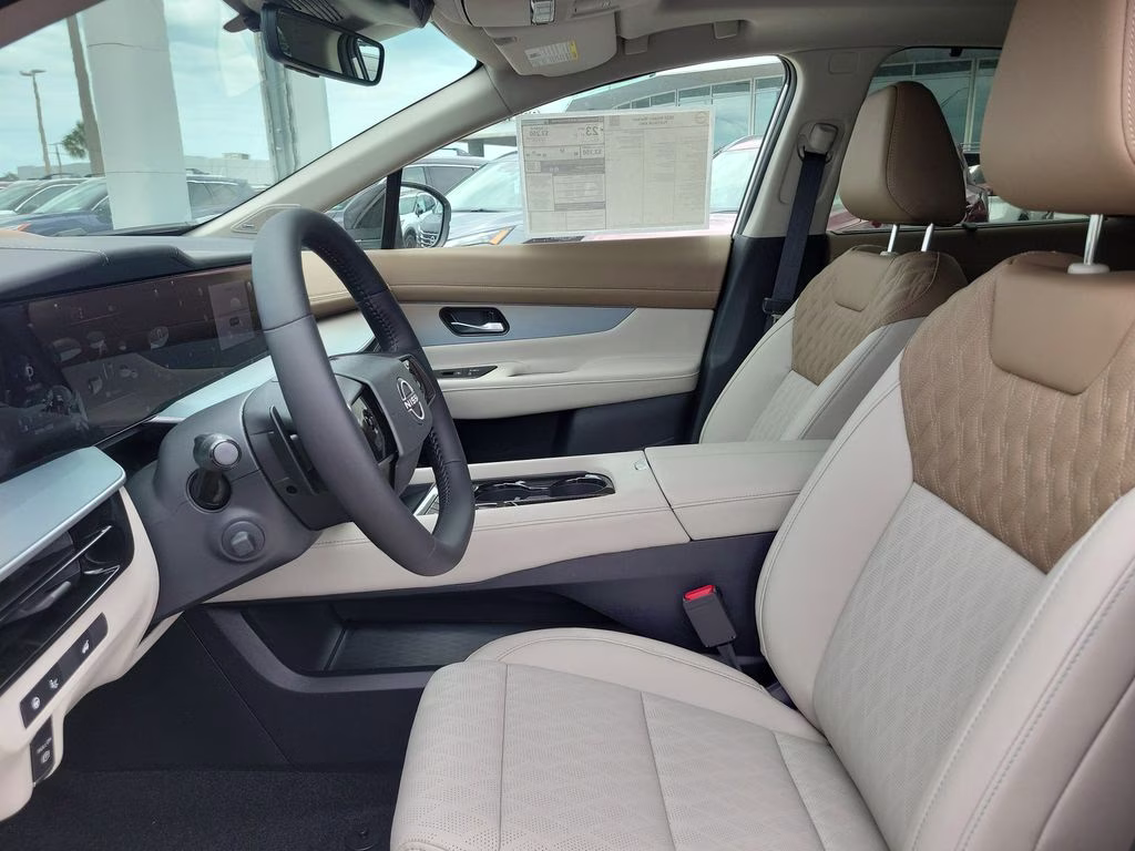2026 Champagne Silver Metallic Nissan Murano Platinum AWD SUV