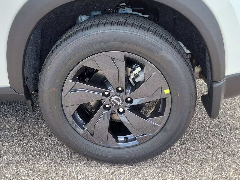 2026 Everest White Pearl Tricoat Nissan Rogue SV FWD SUV