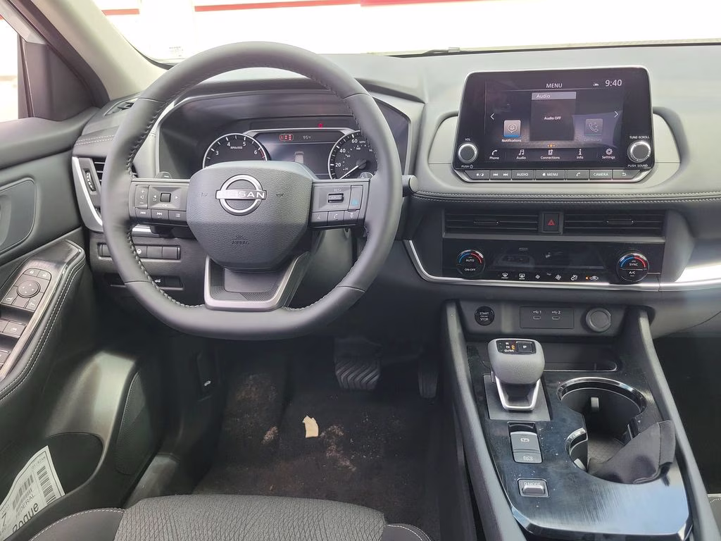 2026 Everest White Pearl Tricoat Nissan Rogue SV FWD SUV