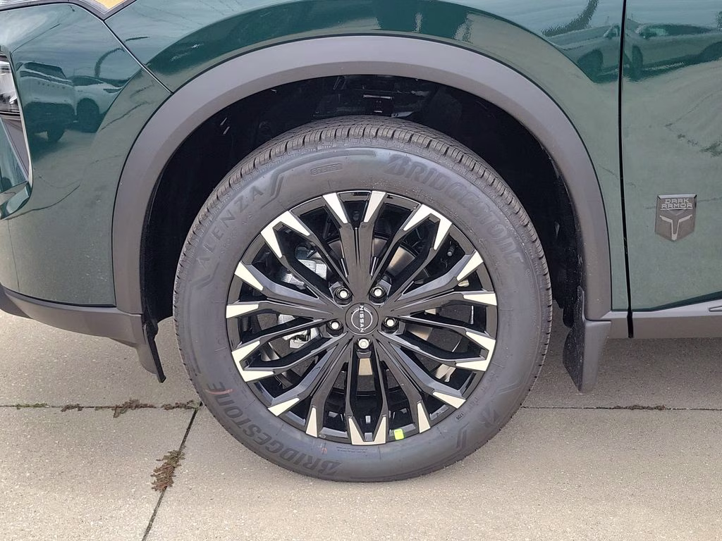 2026 Obsidian Green Nissan Rogue Dark Armor FWD SUV