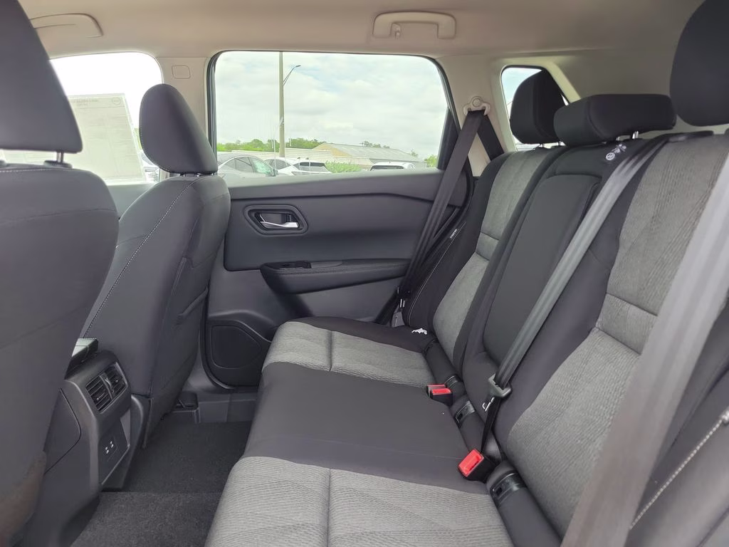 2026 Boulder Gray Pearl Nissan Rogue SV FWD SUV