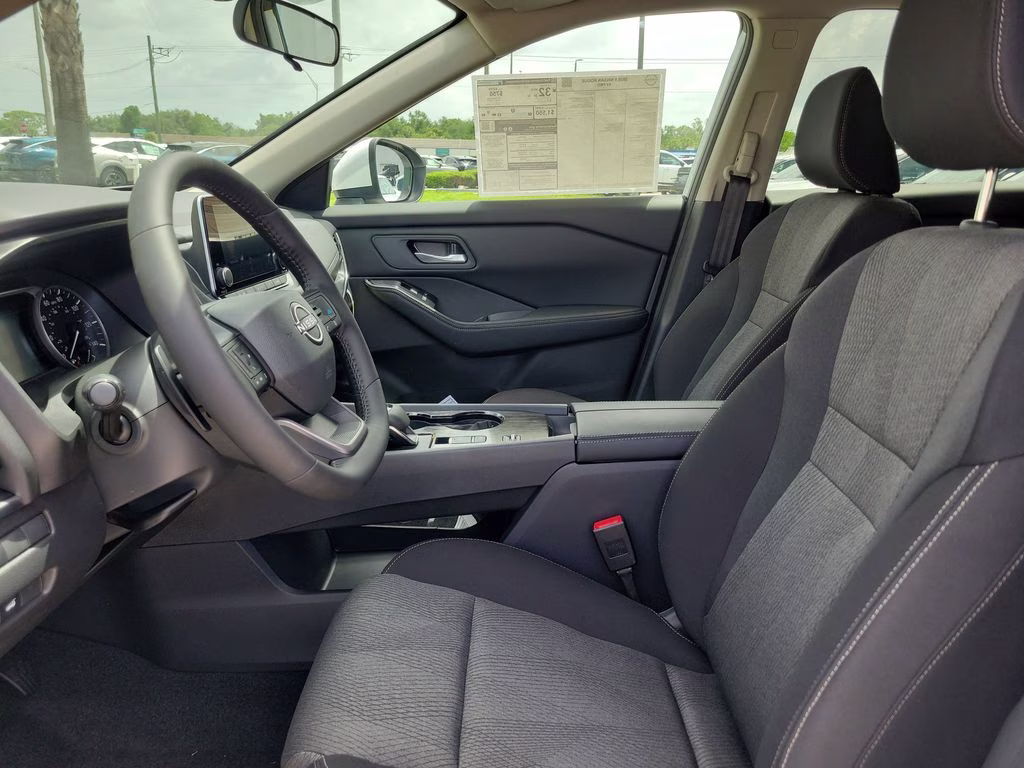 2026 Everest White Pearl Tricoat Nissan Rogue SV FWD SUV