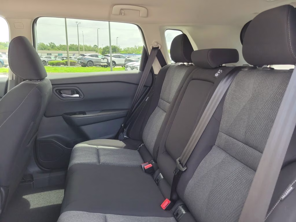 2026 Everest White Pearl Tricoat Nissan Rogue SV FWD SUV