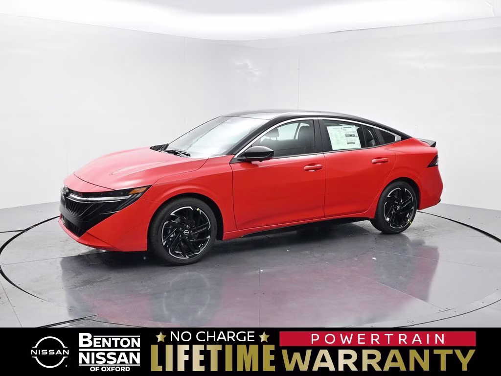 2026 Nissan Sentra SR CVT's photo