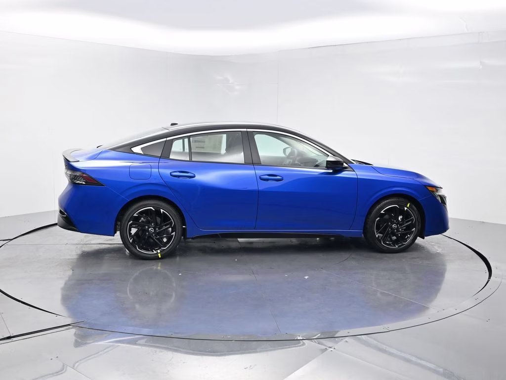 2026 Bluestone Pearl/Super Blk Nissan Sentra SR FWD Sedan