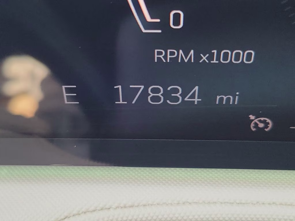 2024 Emerald Lake Metallic Cadillac XT4 Luxury FWD SUV
