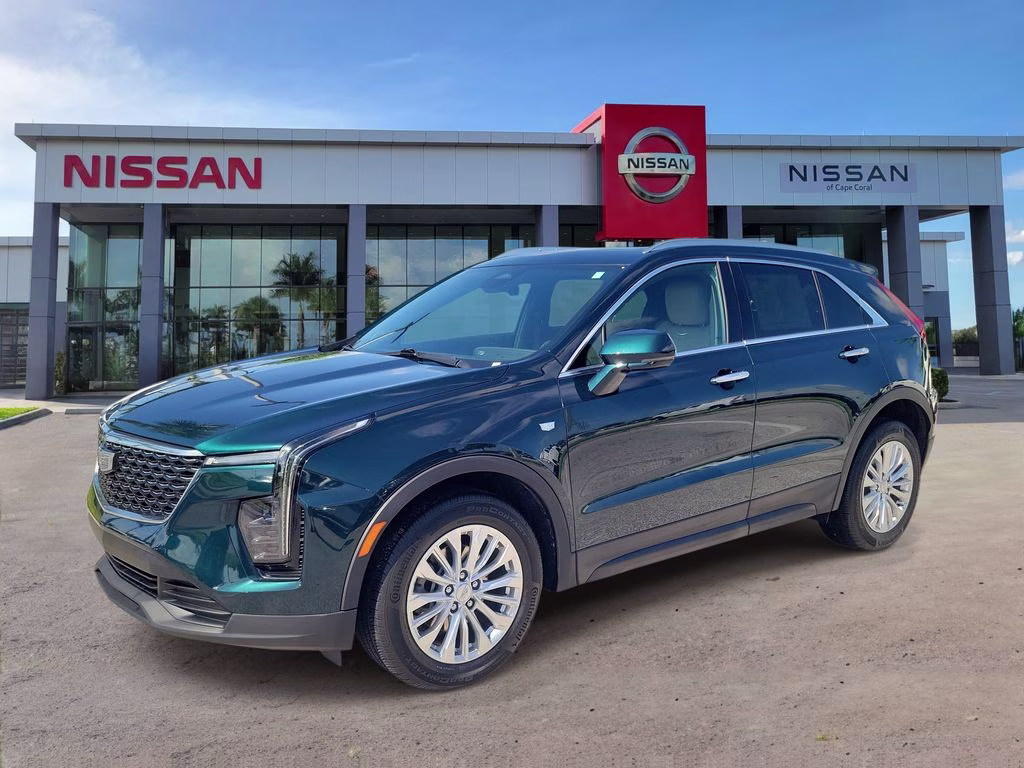 2024 Emerald Lake Metallic Cadillac XT4 Luxury FWD SUV