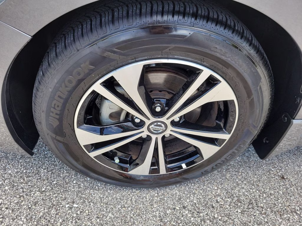 2023 Gun Metallic Nissan Sentra SV FWD Sedan