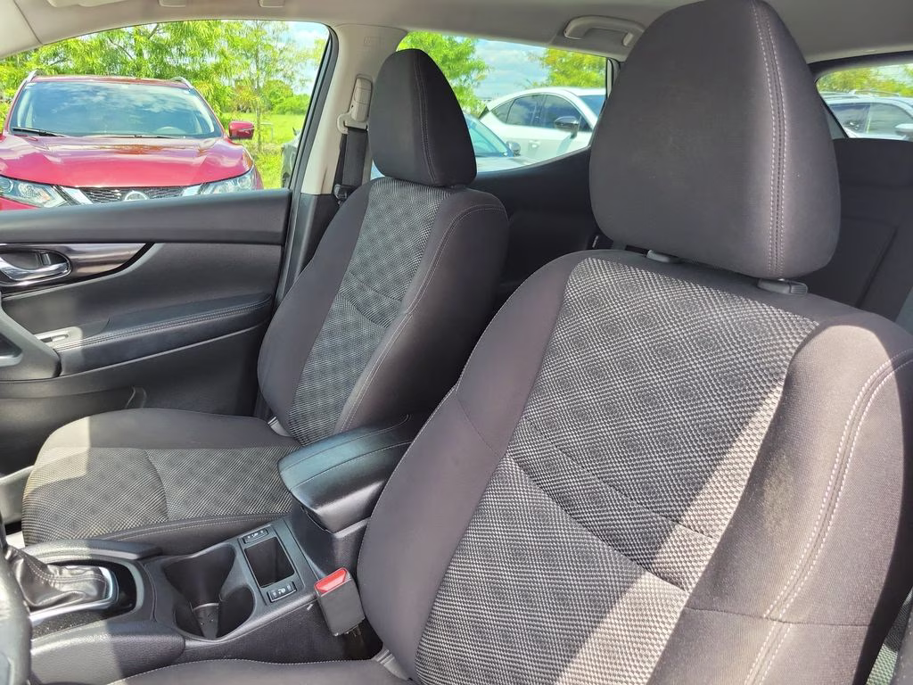 2021 Gun Metallic Nissan Rogue Sport SV FWD SUV