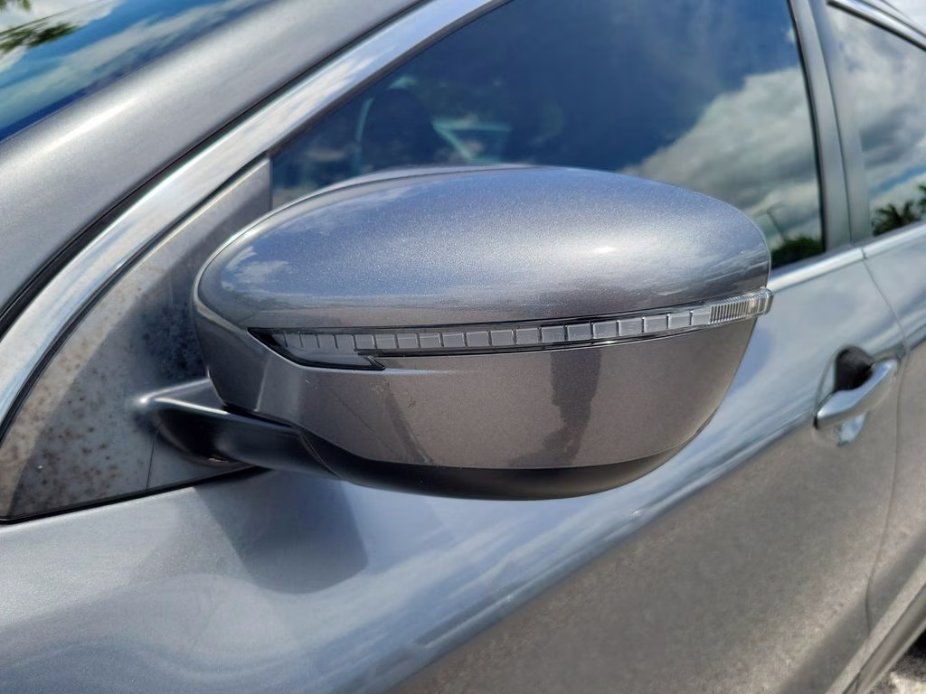 2021 Gun Metallic Nissan Rogue Sport SV FWD SUV