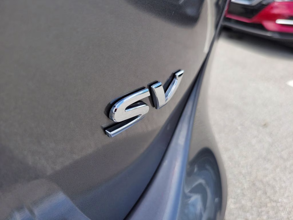 2021 Gun Metallic Nissan Rogue Sport SV FWD SUV