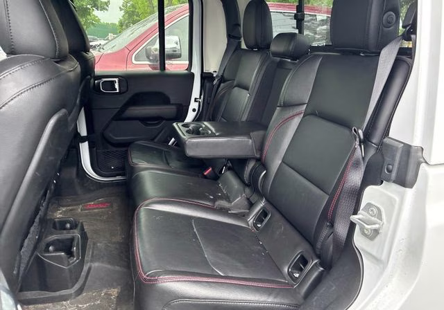 2023 Bright White Clearcoat Jeep Gladiator Rubicon 4X4 Truck