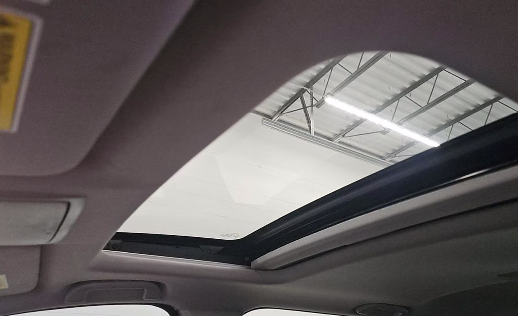 2022 Crystal Black Pearl Honda CR-V Hybrid Touring AWD SUV