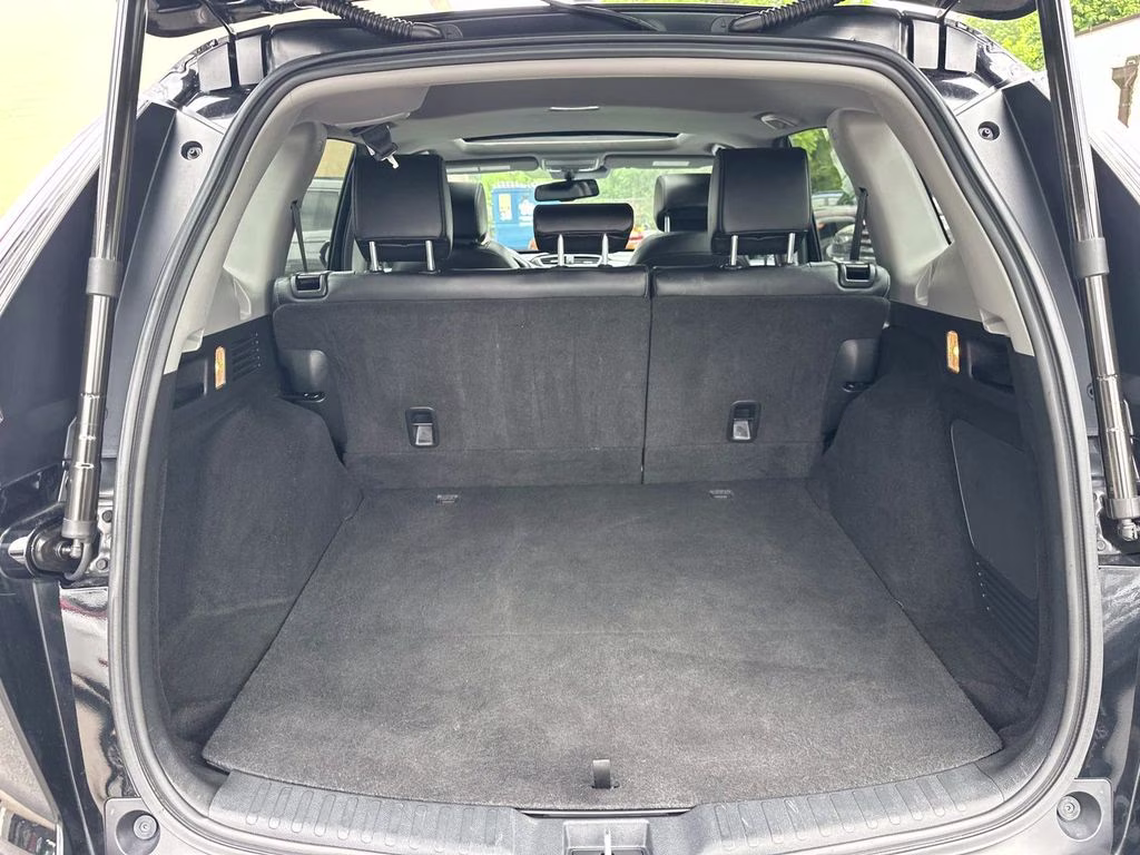 2022 Crystal Black Pearl Honda CR-V Hybrid Touring AWD SUV