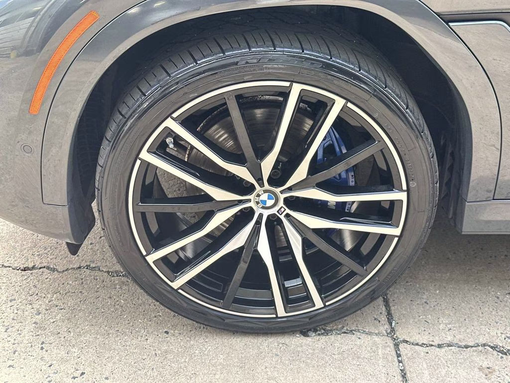 2022 Dravit Gray Metallic BMW X6 xDrive40i AWD SUV