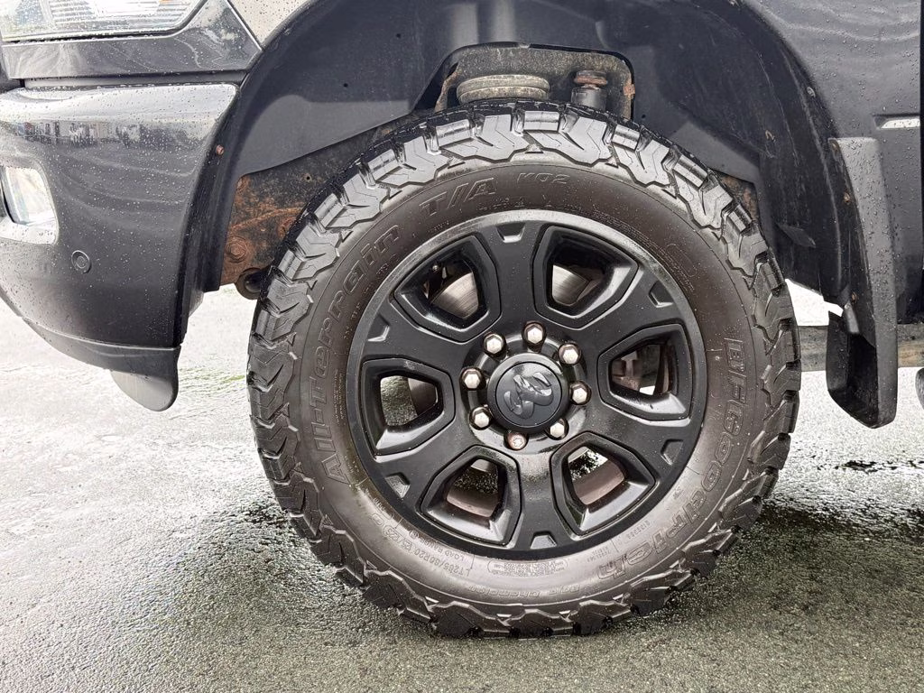 2017 Brilliant Black Crystal Pearlcoat Ram 3500 Big Horn 4X4 Truck