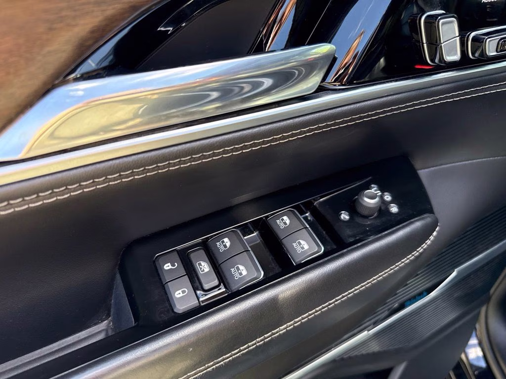 2022 Diamond Black Crystal Pearlcoat Jeep Grand Wagoneer Series II 4X4 SUV