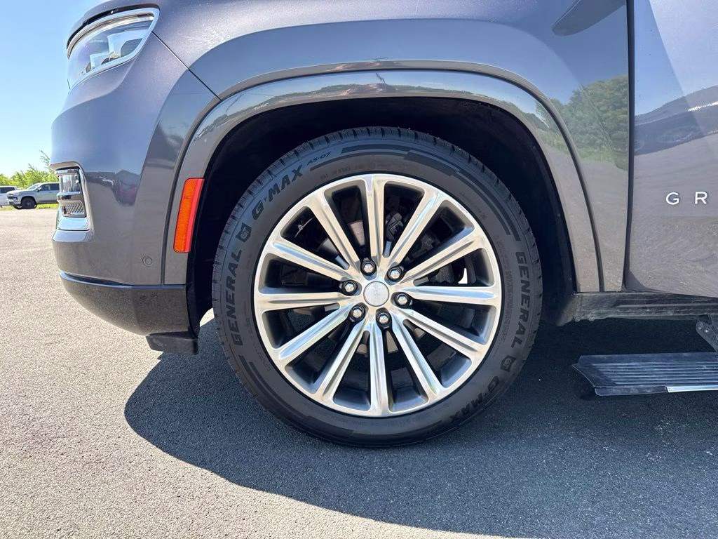 2022 Baltic Gray Metallic Clearcoat Jeep Grand Wagoneer Series II 4X4 SUV