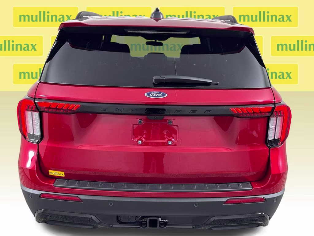 2026 Rapid Red Metallic Tinted Clearcoat Ford Explorer ST-Line RWD SUV