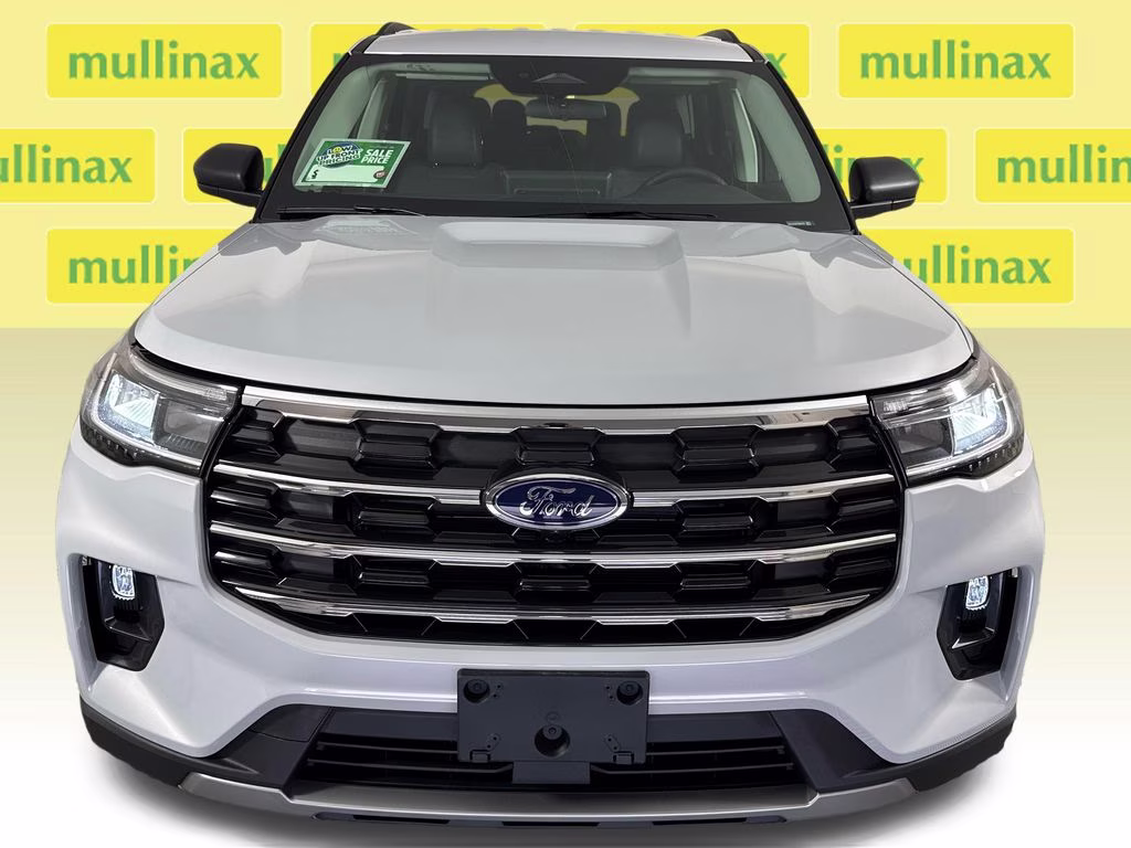 2026 Space White Metallic Ford Explorer Active RWD SUV