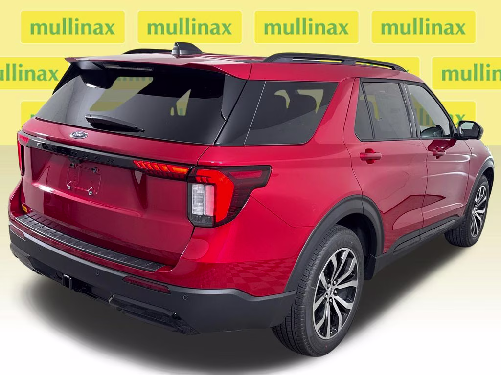 2026 Rapid Red Metallic Tinted Clearcoat Ford Explorer ST-Line RWD SUV