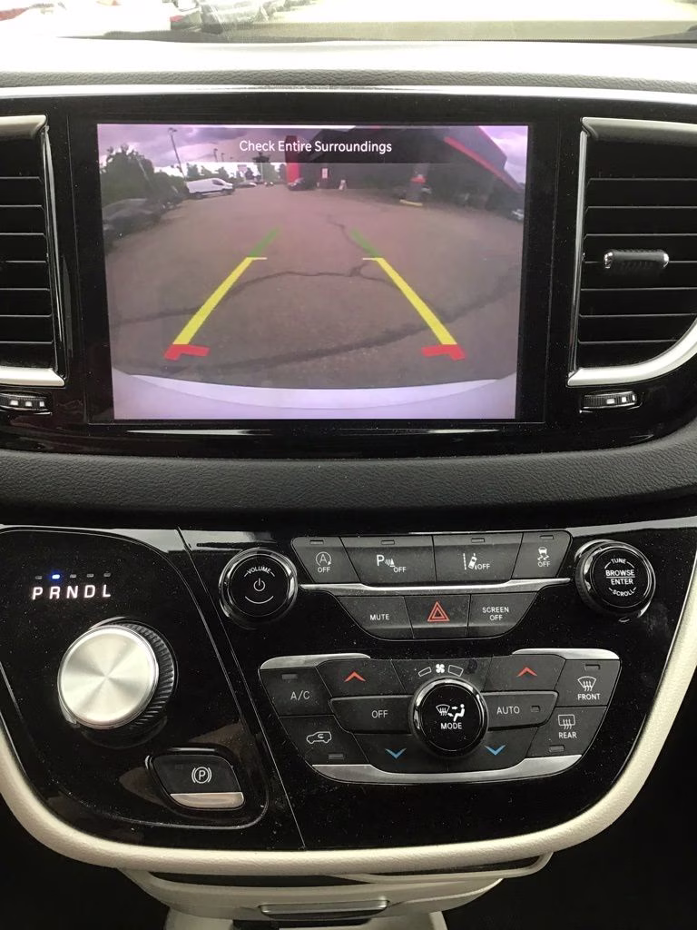 2023 Bright White Clearcoat Chrysler Pacifica Touring L FWD Van