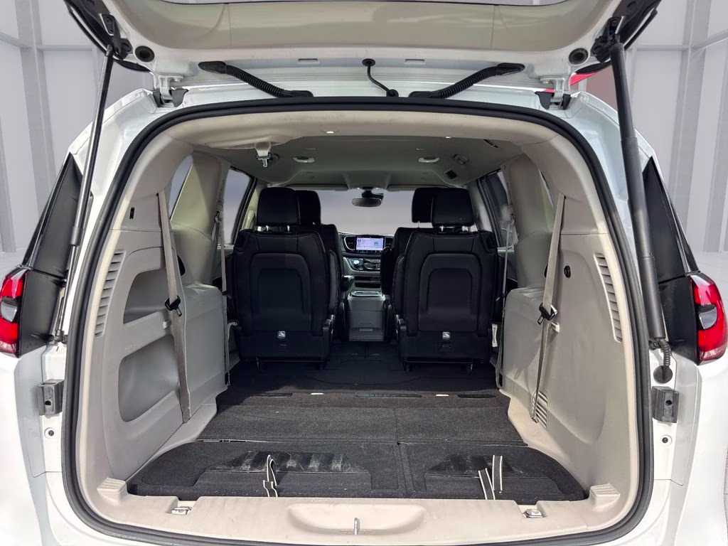 2023 Bright White Clearcoat Chrysler Pacifica Touring L FWD Van