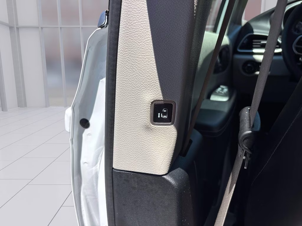 2023 Bright White Clearcoat Chrysler Pacifica Touring L FWD Van