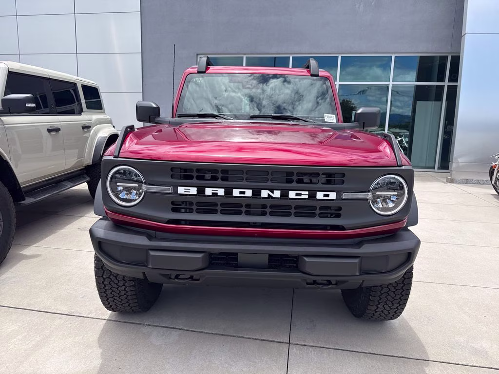 2026 Ruby Red Metallic Tinted Clearcoat Ford Bronco Base 4X4 SUV