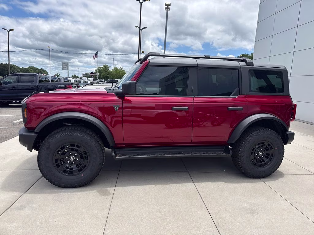 2026 Ruby Red Metallic Tinted Clearcoat Ford Bronco Base 4X4 SUV