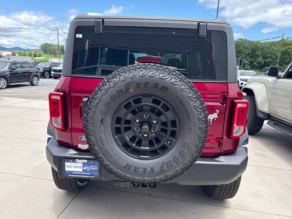 2026 Ruby Red Metallic Tinted Clearcoat Ford Bronco Base 4X4 SUV