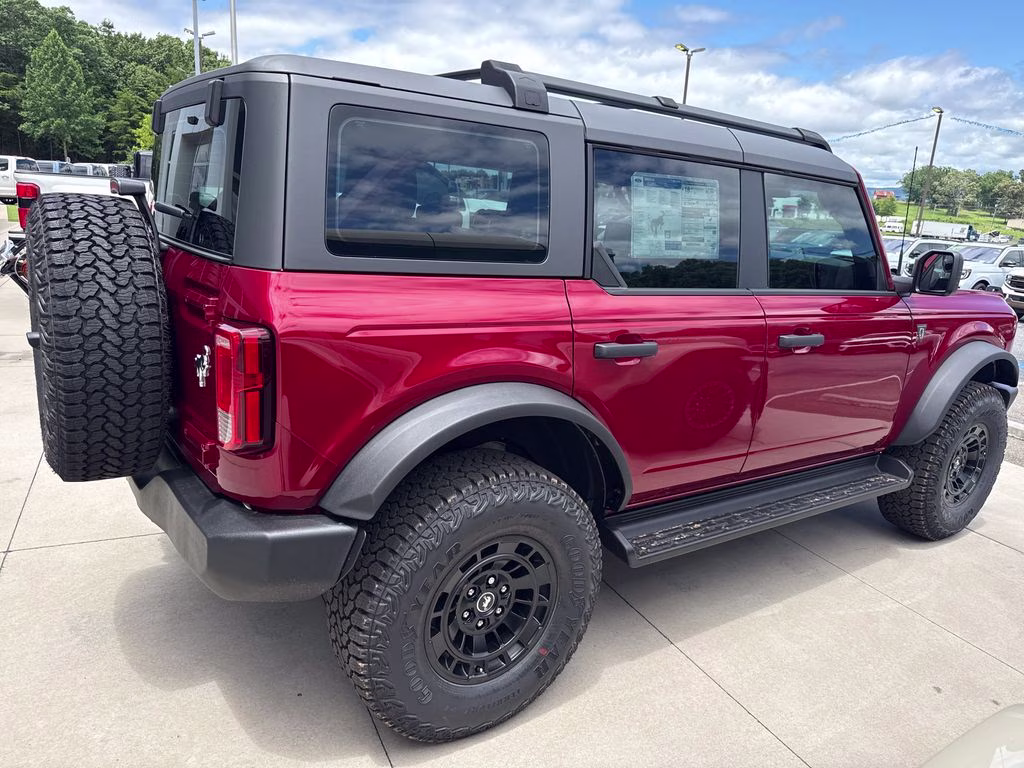 2026 Ruby Red Metallic Tinted Clearcoat Ford Bronco Base 4X4 SUV
