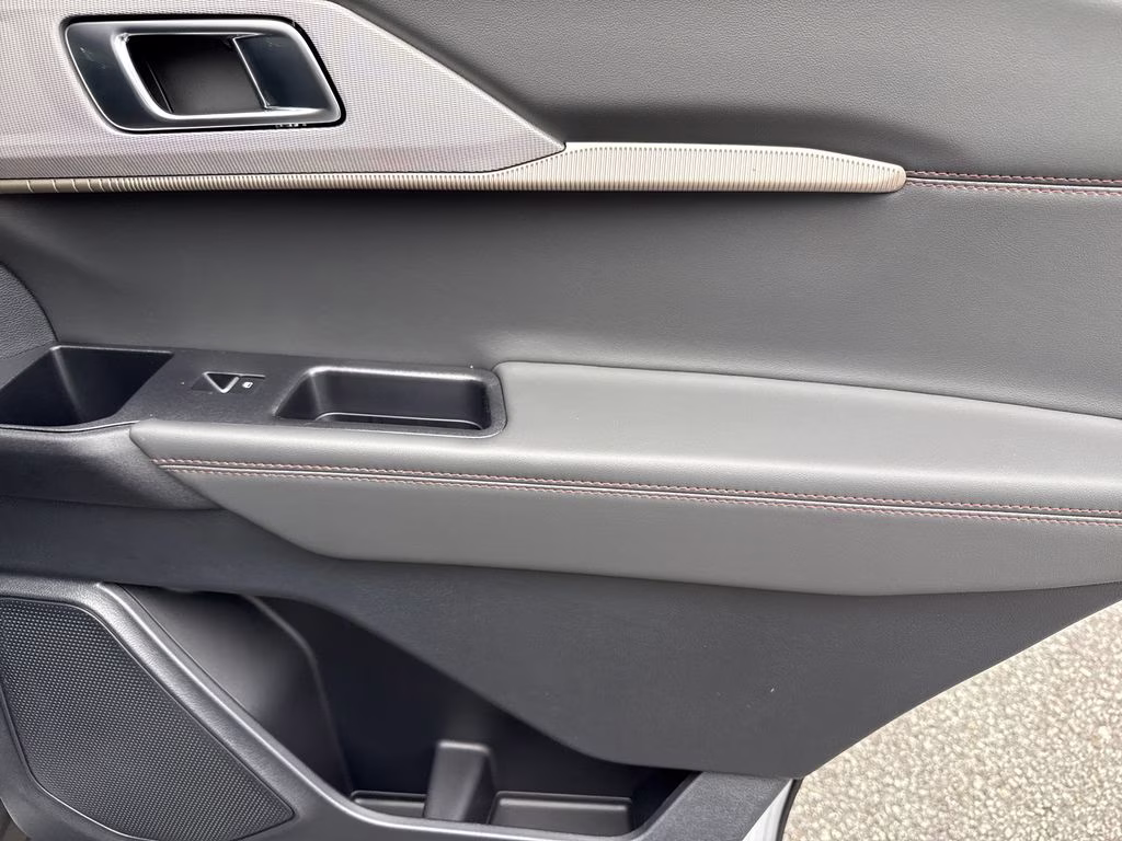 2026 Space White Metallic Ford Explorer Active RWD SUV