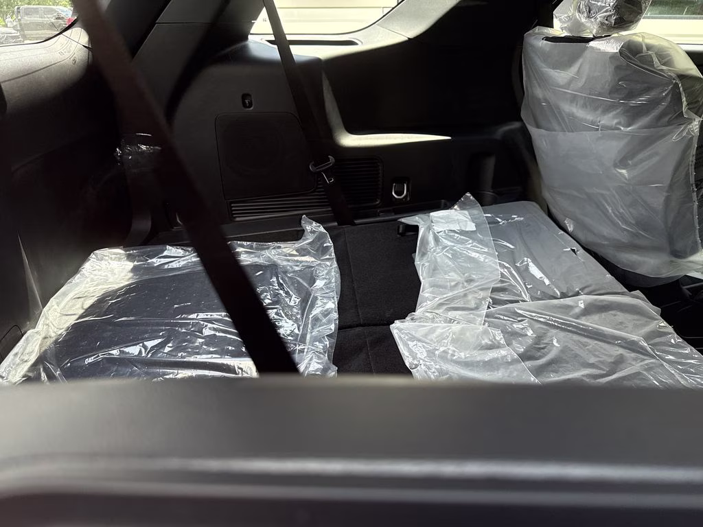 2026 White Metallic Ford Explorer ST-Line RWD SUV