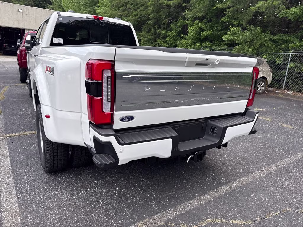 2026 White Ford Super Duty F-350 DRW 4X4 Truck