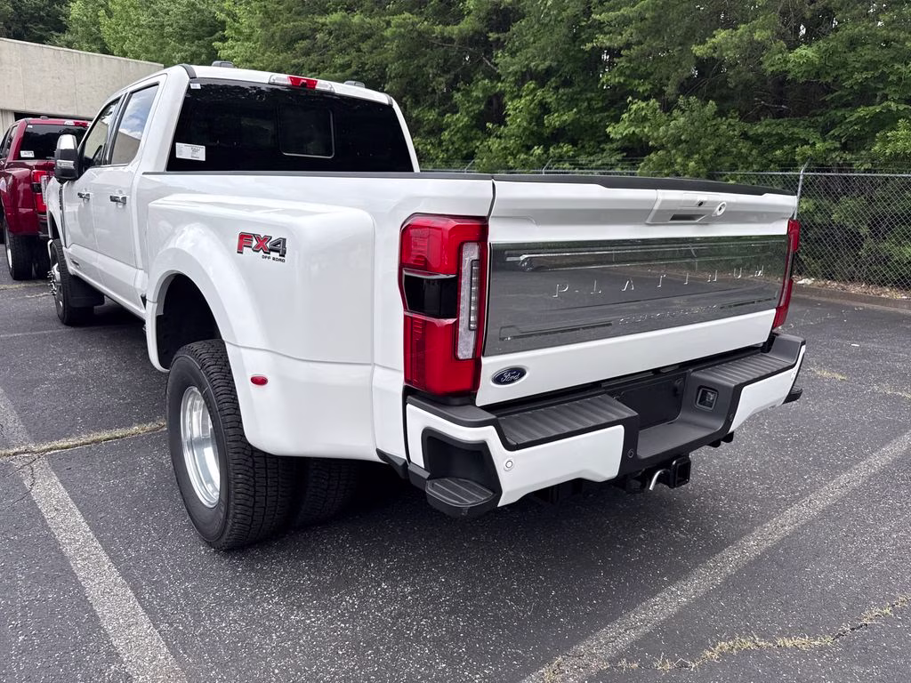 2026 White Ford Super Duty F-350 DRW 4X4 Truck