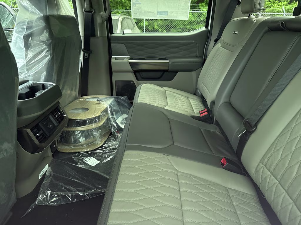 2026 White Ford Super Duty F-350 DRW 4X4 Truck