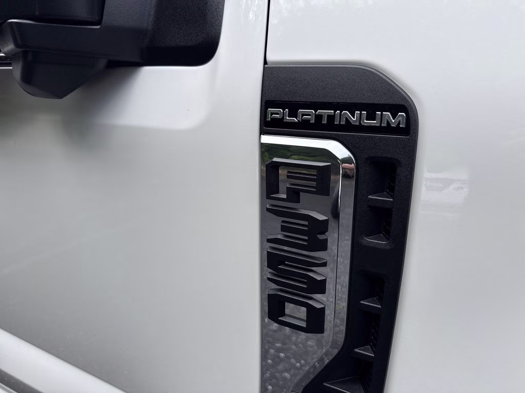 2026 White Ford Super Duty F-350 DRW 4X4 Truck