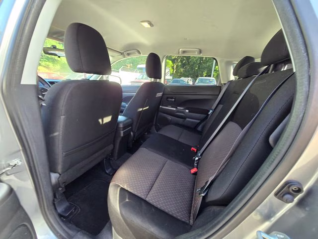 2018 Mercury Gray Metallic Mitsubishi Outlander Sport 2.0 ES FWD SUV