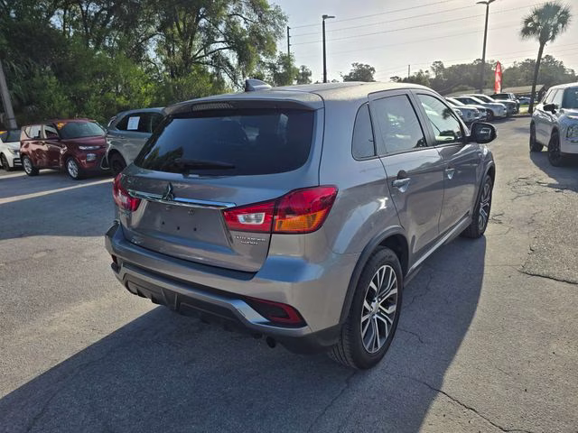 2018 Mercury Gray Metallic Mitsubishi Outlander Sport 2.0 ES FWD SUV