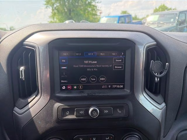2020 Summit White Chevrolet Silverado 1500 Custom Trail Boss 4X4 Truck