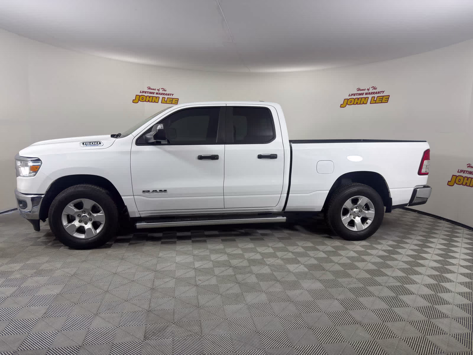 2024 Bright White Clearcoat Ram 1500 Big Horn 4X4 Truck