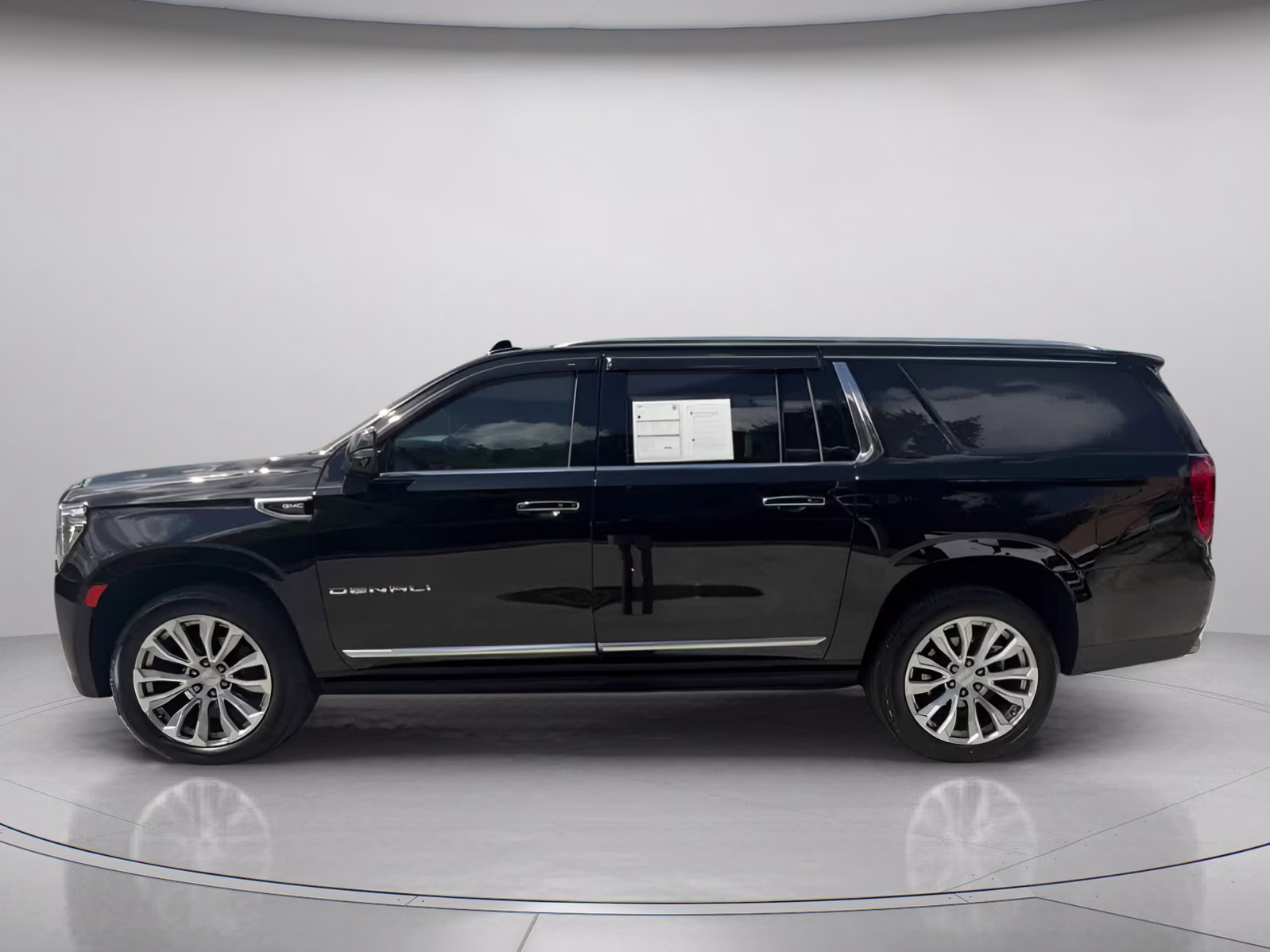 2022 Onyx Black GMC Yukon XL Denali RWD SUV