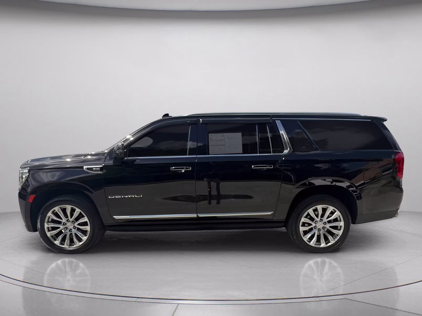 2022 Onyx Black GMC Yukon XL Denali RWD SUV