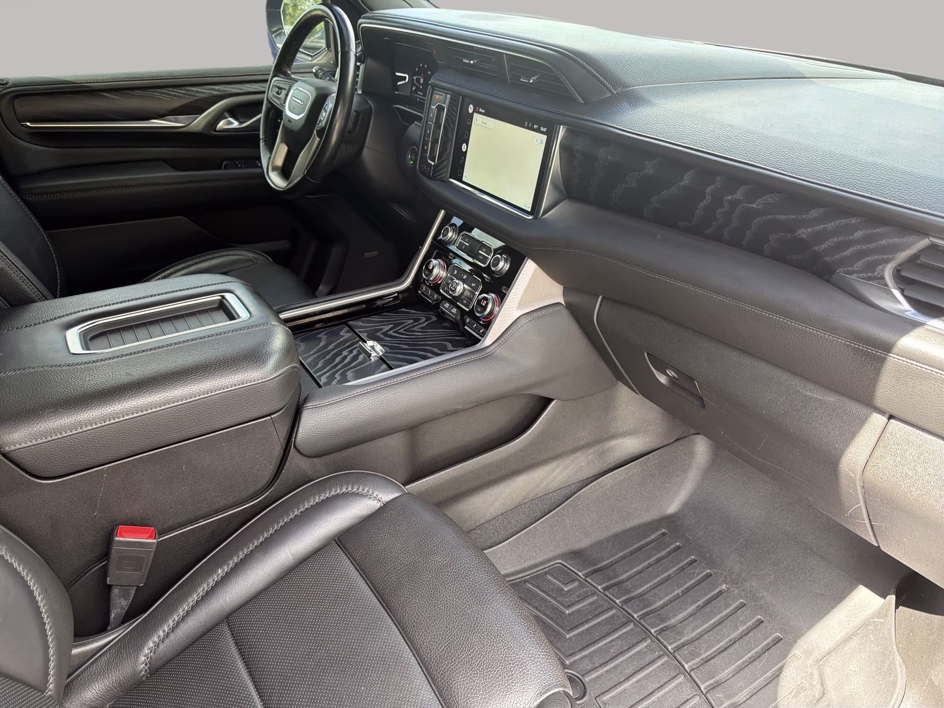 2022 Onyx Black GMC Yukon XL Denali RWD SUV
