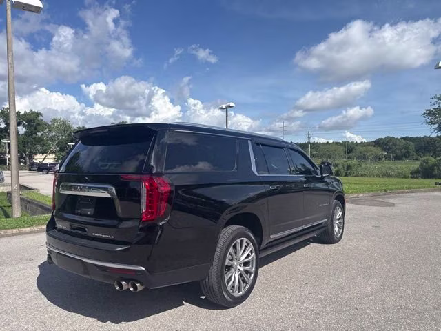2022 Onyx Black GMC Yukon XL Denali RWD SUV