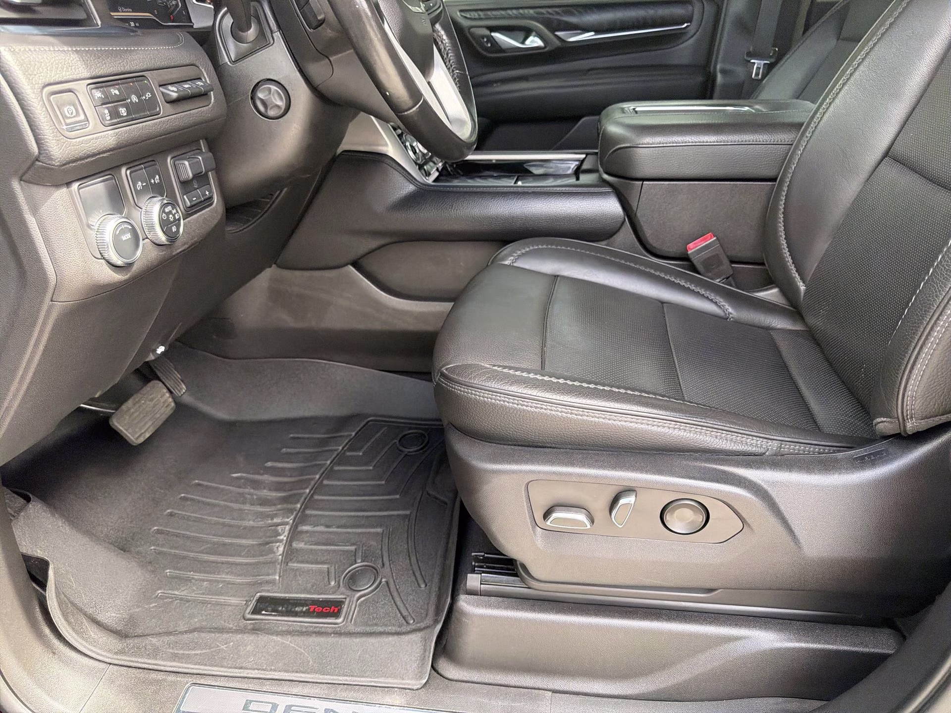 2022 Onyx Black GMC Yukon XL Denali RWD SUV