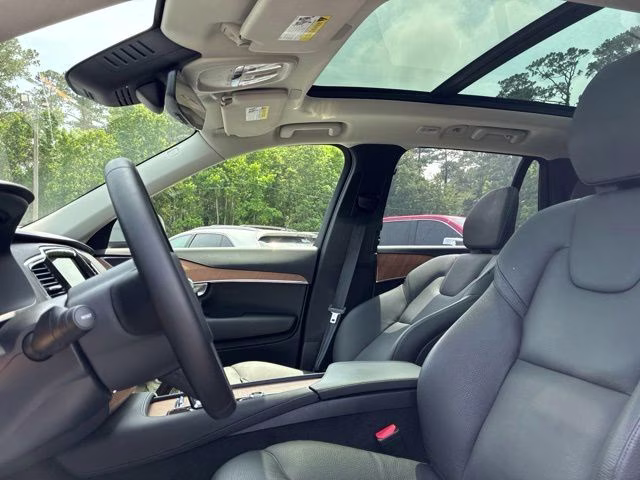 2025 Gray Metallic Volvo XC90 B6 Plus 7-Seater AWD SUV