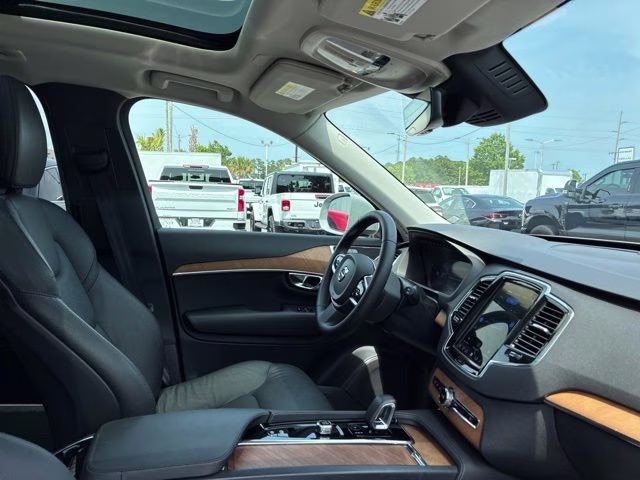 2025 Gray Metallic Volvo XC90 B6 Plus 7-Seater AWD SUV